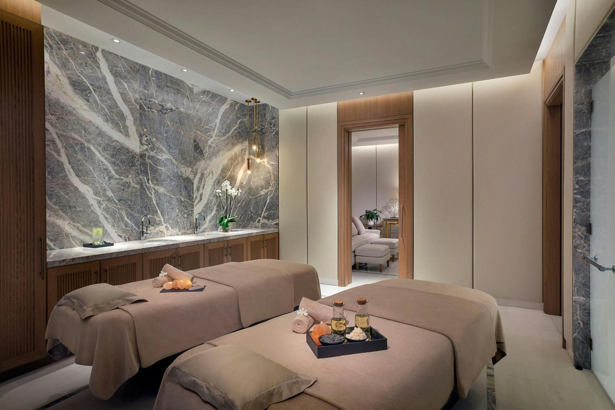 Hotel The Ritz-carlton,