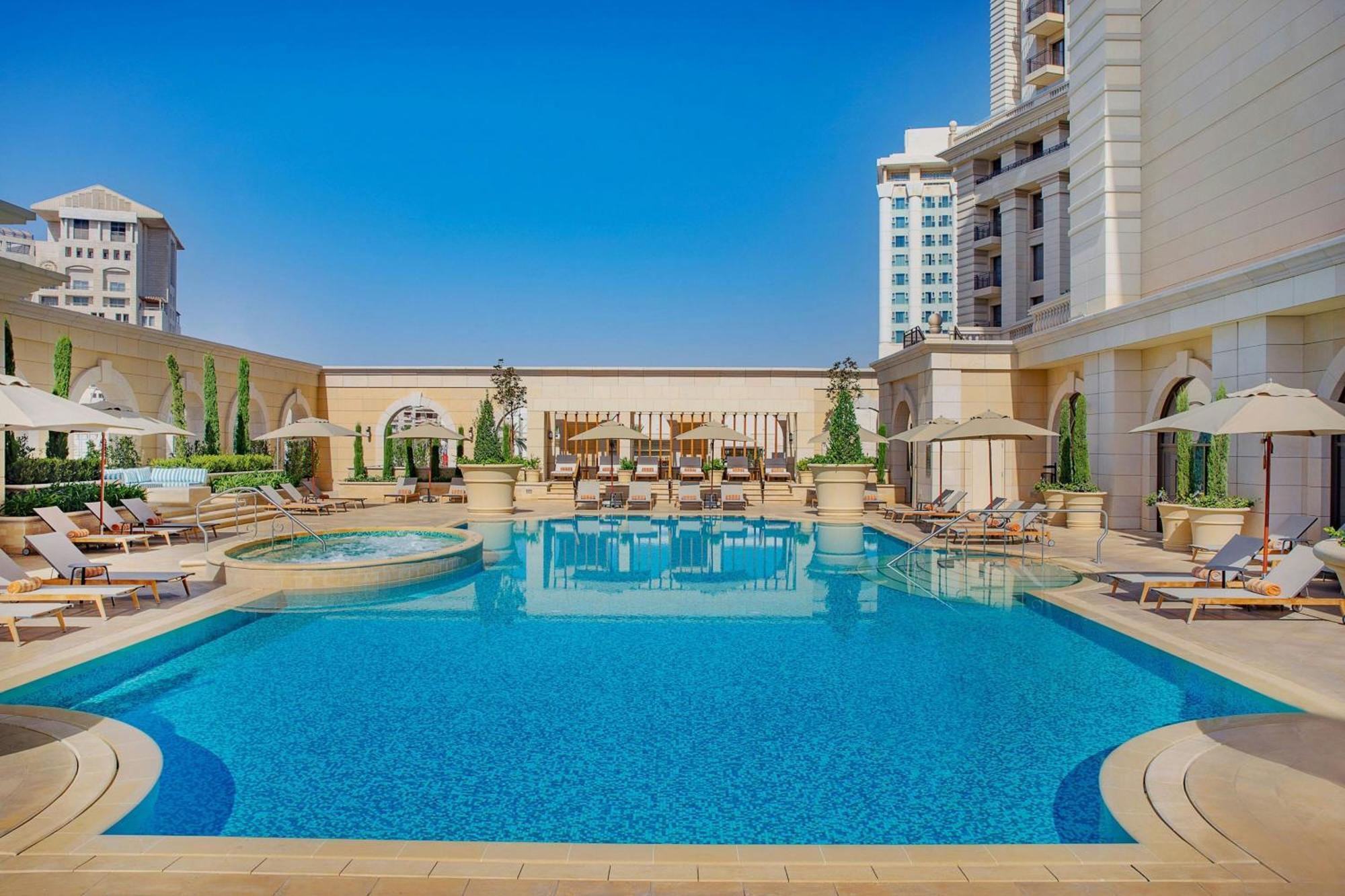 Hotel The Ritz-carlton, 5*