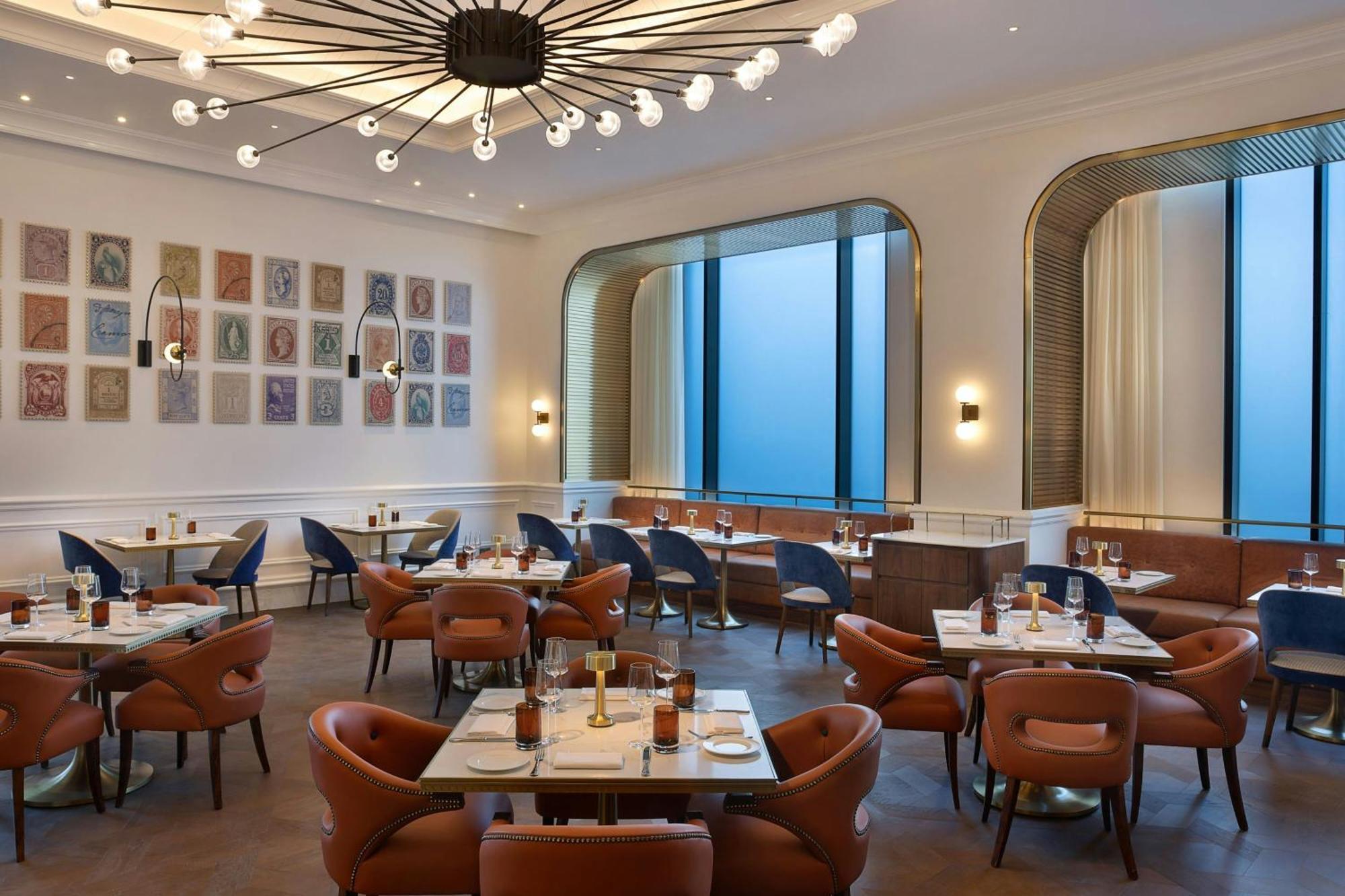 The Ritz-carlton,