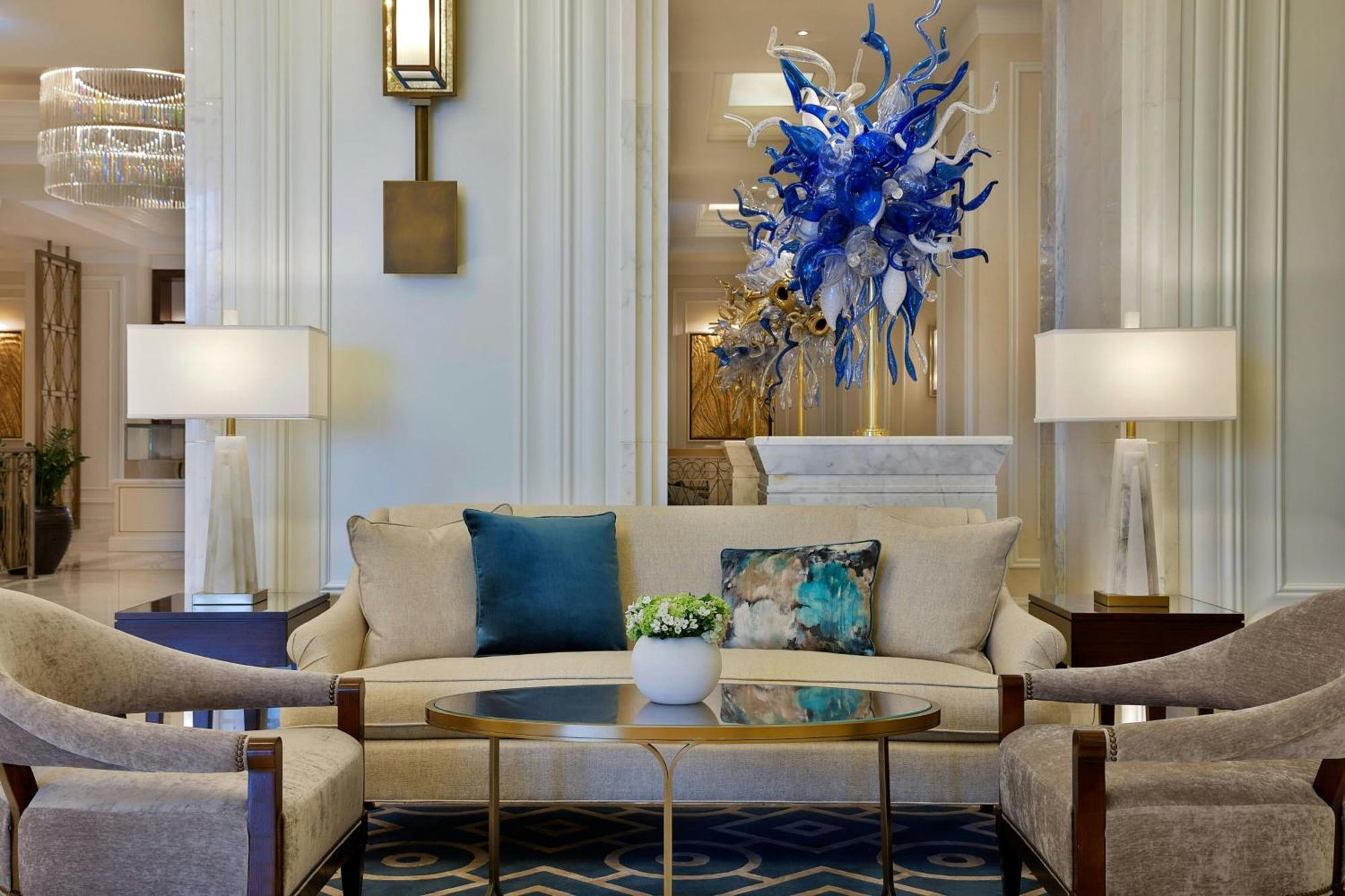 The Ritz-carlton, Hotel