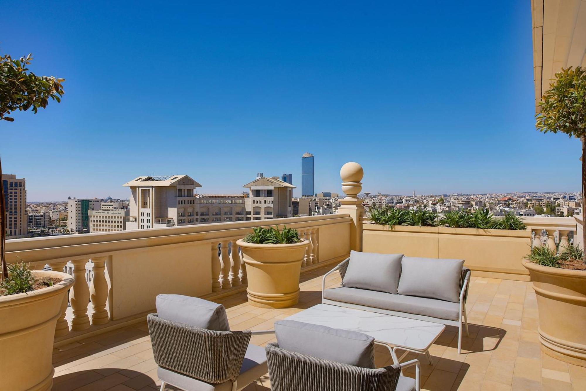The Ritz-carlton, מלון עמאן