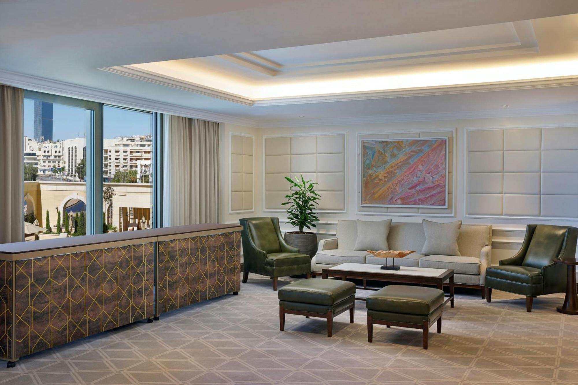 מלון The Ritz-carlton,