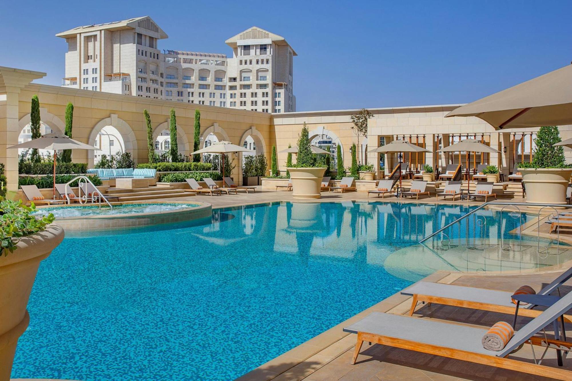 酒店 The Ritz-carlton,